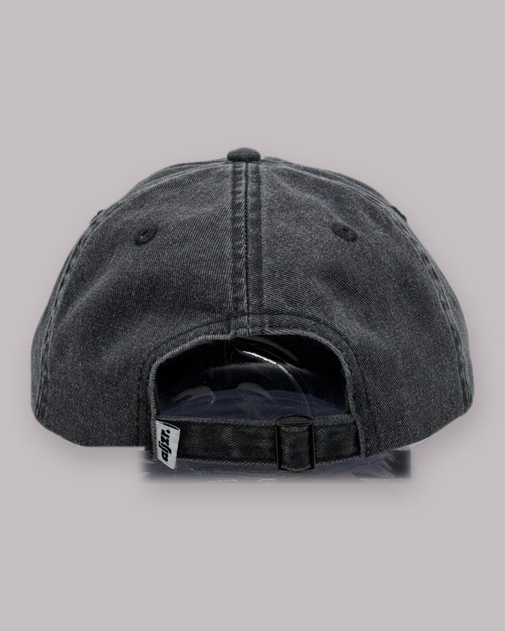 cap back, strap and label